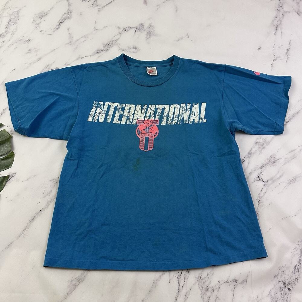 Nike International Vintage 90s Mens Tee Size M Blue Graphic Map Single Stitch